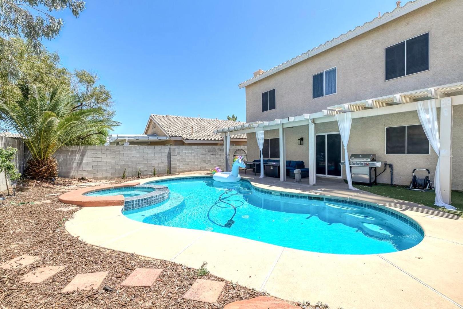 Modern Home In Las Vegas Near Strip With Pool And Jacuzzi Dış mekan fotoğraf