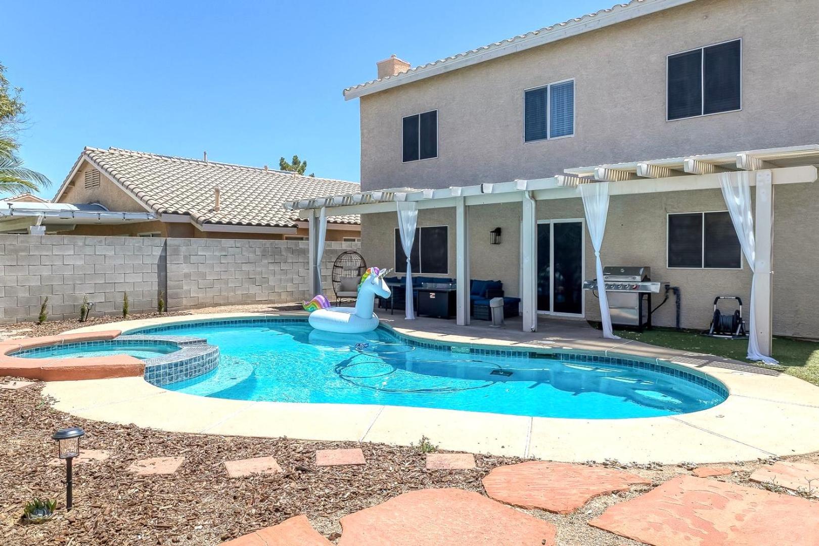 Modern Home In Las Vegas Near Strip With Pool And Jacuzzi Dış mekan fotoğraf