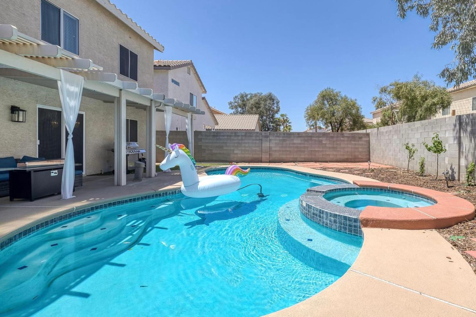 Modern Home In Las Vegas Near Strip With Pool And Jacuzzi Dış mekan fotoğraf